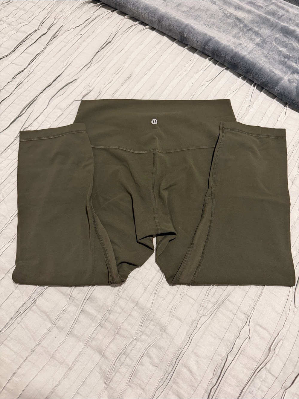 Lululemon Olive Green High-Rise Capri Leggings Size 10